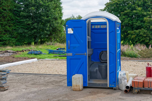 Best Standard Portable Toilet Rental in Valley Park, MO